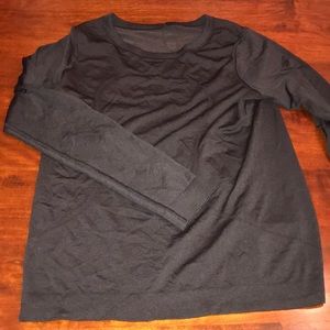 black Lululemon long sleeve top